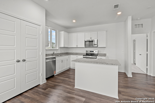 Image 13 of 36 For 1519 Silver Run