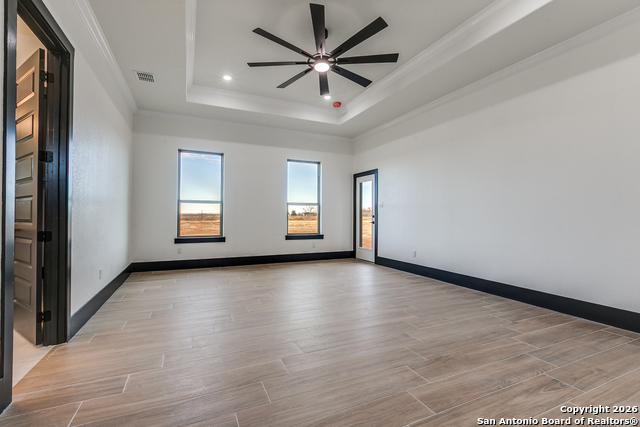 Image 15 of 37 For 202 Venado Oaks