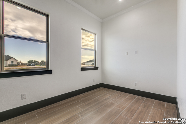 Image 20 of 37 For 202 Venado Oaks