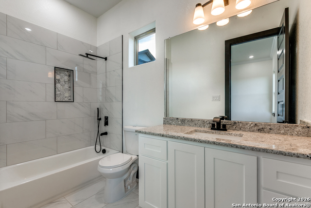 Image 23 of 37 For 202 Venado Oaks