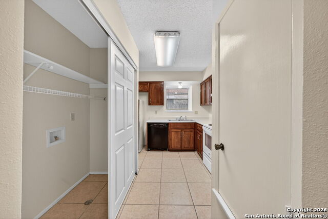 Image 10 of 27 For 11703 Whisper Valley St