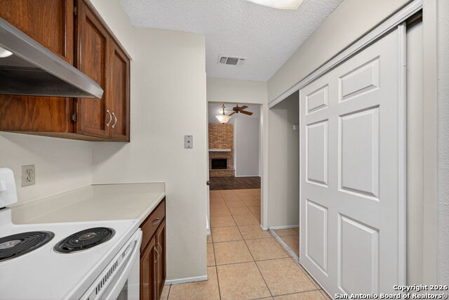 Image 14 of 27 For 11703 Whisper Valley St