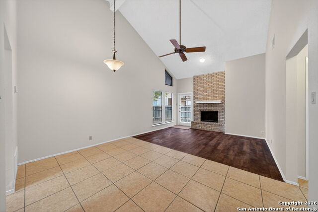 Image 18 of 27 For 11703 Whisper Valley St