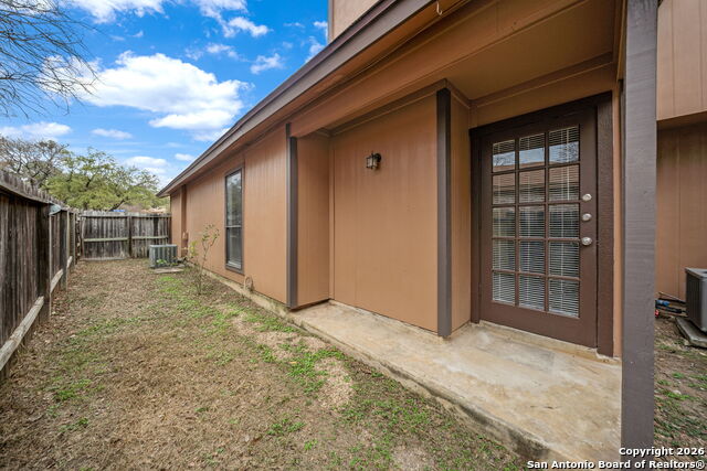 Image 24 of 27 For 11703 Whisper Valley St