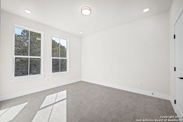 Image 21 of 40 For 742 Rayner Ranch