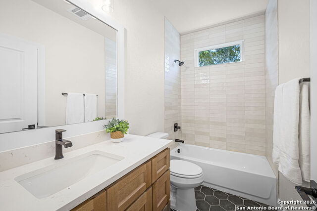 Image 23 of 40 For 742 Rayner Ranch