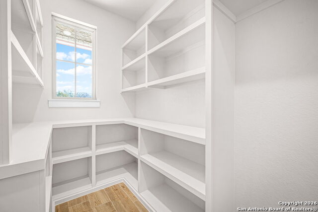 Image 31 of 40 For 742 Rayner Ranch