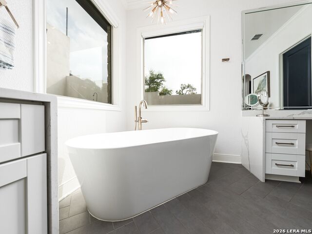 Image 24 of 98 For 376 San Marcos Trail