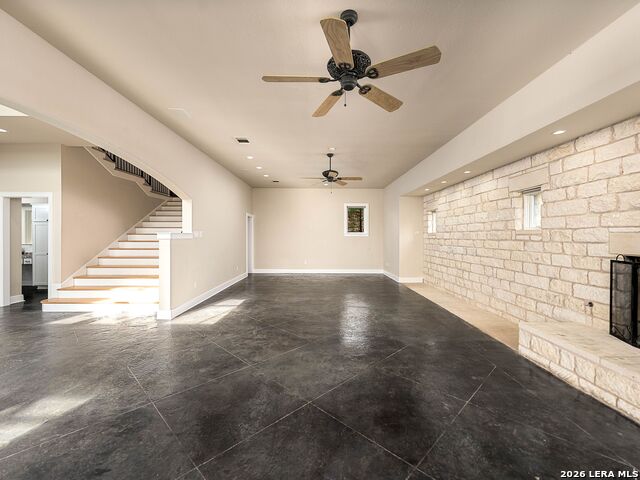 Image 15 of 44 For 30044 Cloud View Drive