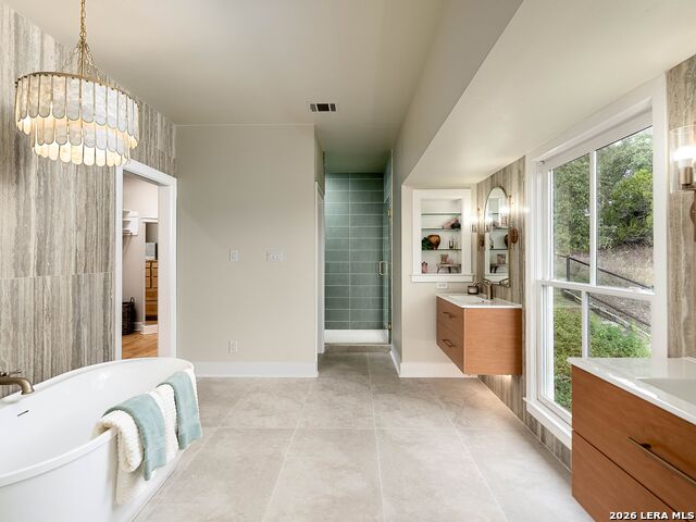 Image 18 of 44 For 30044 Cloud View Drive