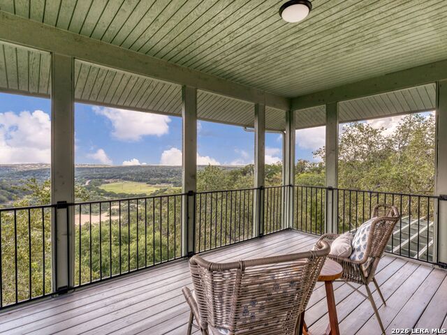 Image 23 of 44 For 30044 Cloud View Drive