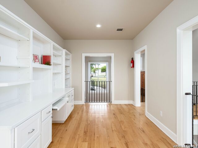 Image 27 of 44 For 30044 Cloud View Drive