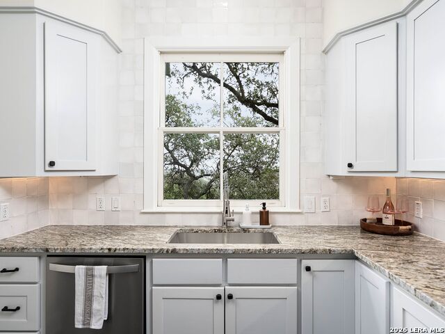 Image 4 of 44 For 30044 Cloud View Drive