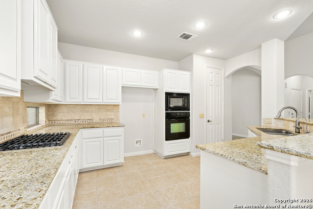 Image 12 of 29 For 51 Grassmarket