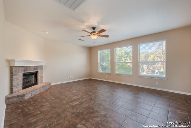 Listing photo id 8 for 9546 Haviland Ct