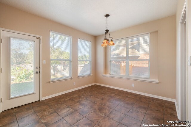 Listing photo id 15 for 9546 Haviland Ct