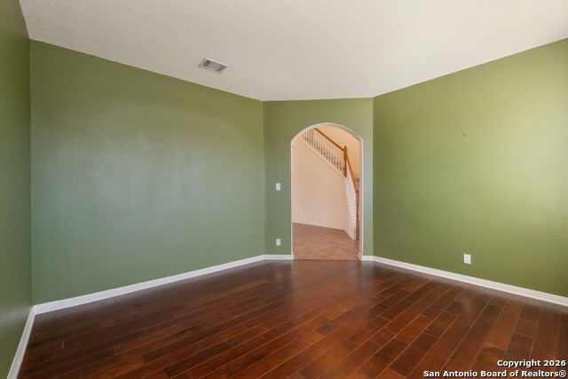 Listing photo id 4 for 9546 Haviland Ct