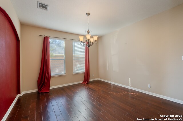 Listing photo id 5 for 9546 Haviland Ct