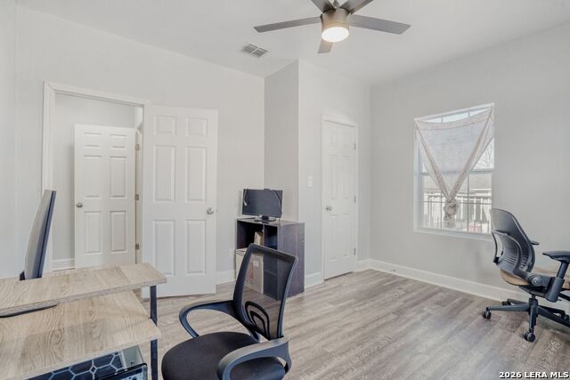 Image 15 of 28 For 1403 Kentucky