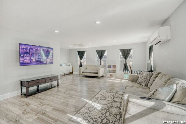 Image 24 of 28 For 1403 Kentucky