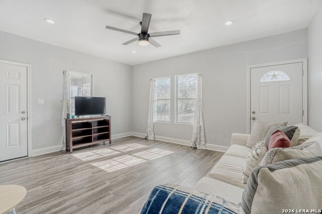 Image 4 of 28 For 1403 Kentucky