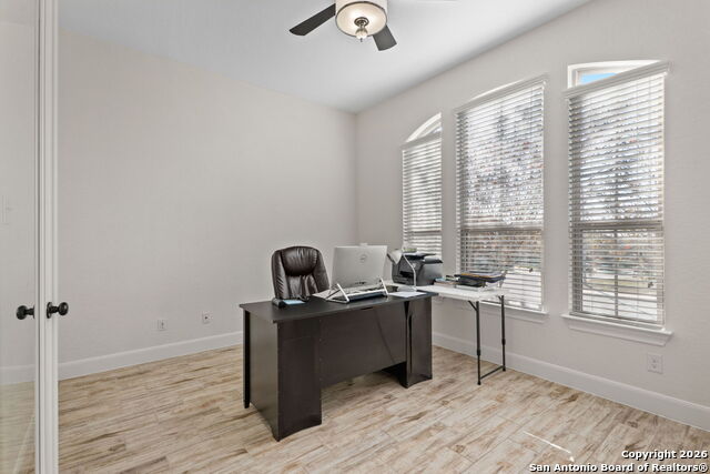 Image 29 of 35 For 12109 Merritt Villa