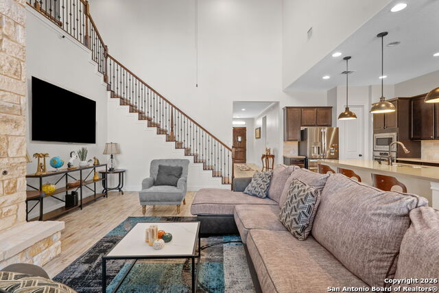 Image 6 of 35 For 12109 Merritt Villa