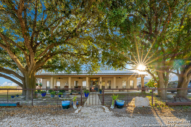 Details for 809 County Road 213, McCoy, TX 78113