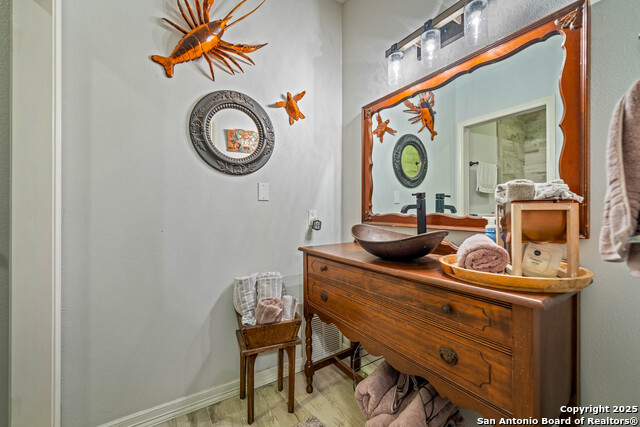 Image 25 of 45 For 809 County Road 213