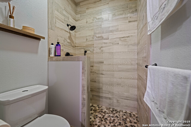 Image 26 of 45 For 809 County Road 213