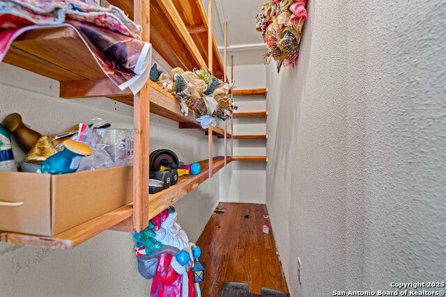 Image 29 of 45 For 809 County Road 213