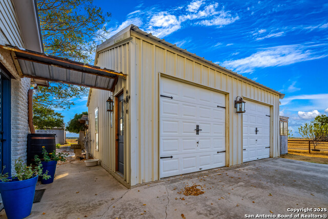 Image 37 of 45 For 809 County Road 213