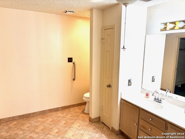 Image 10 of 32 For 7501 Avery  