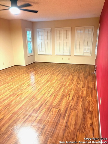 Image 7 of 32 For 7501 Avery  