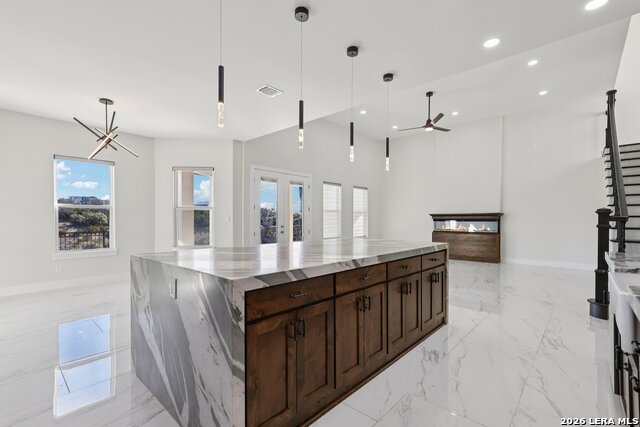 Image 19 of 49 For 10014 Ivory  