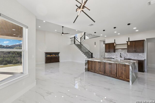 Image 26 of 49 For 10014 Ivory  