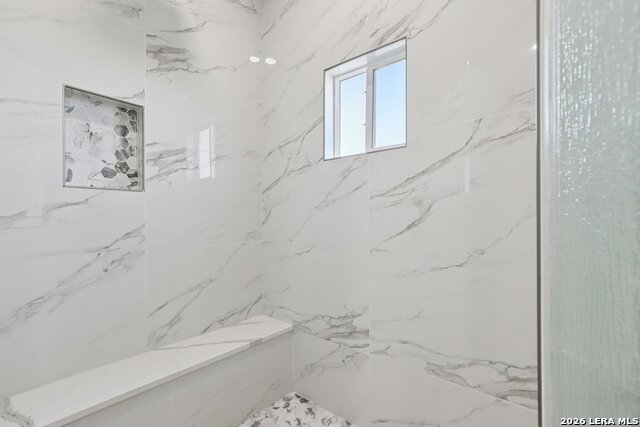 Image 38 of 49 For 10014 Ivory  