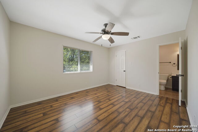 Listing photo id 16 for 14235 Red Maple Wood