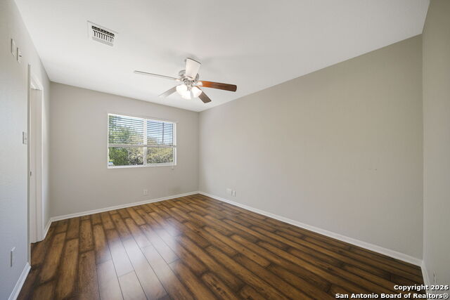 Listing photo id 18 for 14235 Red Maple Wood