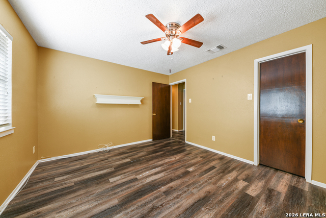 Image 21 of 35 For 1033 Live Oak E