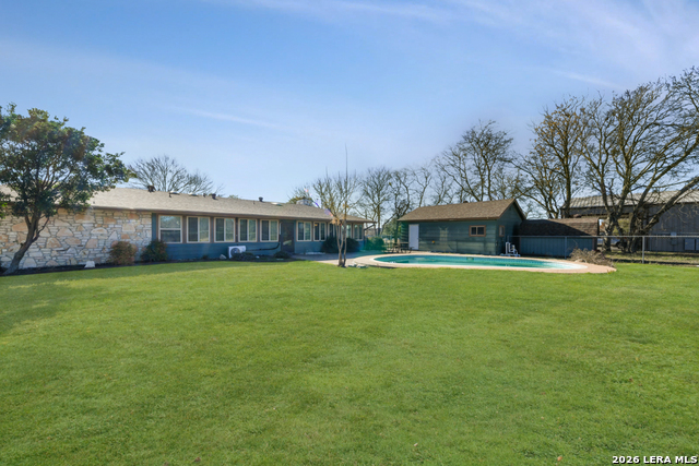 Image 30 of 35 For 1033 Live Oak E