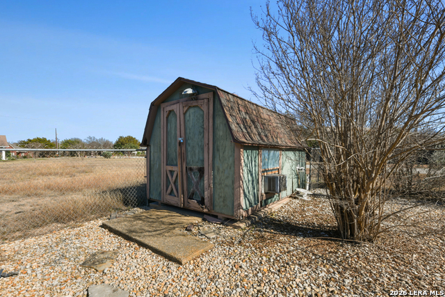 Image 33 of 35 For 1033 Live Oak E