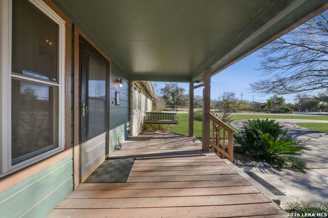 Image 4 of 35 For 1033 Live Oak E