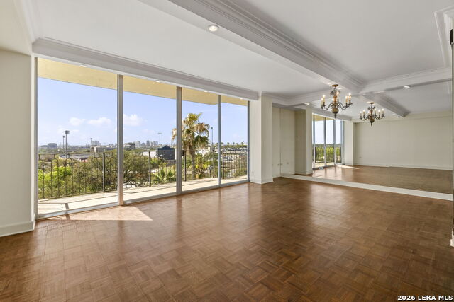 Image 24 of 31 For 700 Hildebrand  301