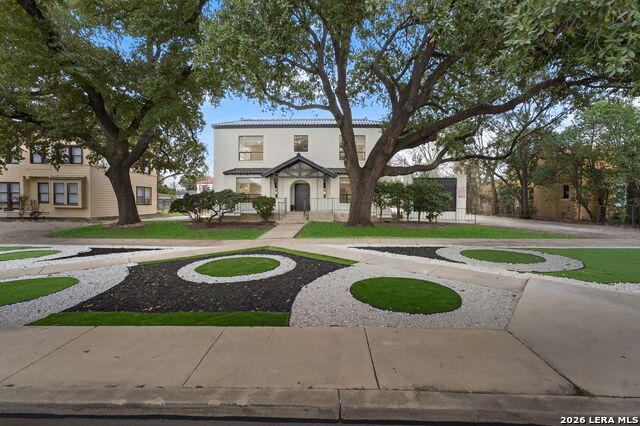 Image 17 of 21 For 1635 W Mulberry Ave  104