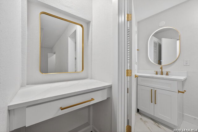 Image 8 of 21 For 1635 W Mulberry Ave  104