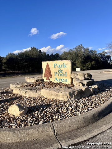 Image 7 of 17 For 128 Milfoil Ln