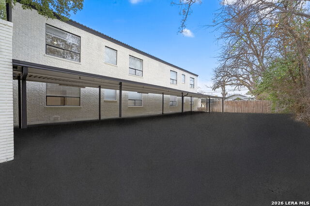 Image 3 of 21 For 1635 W Mulberry Ave  208