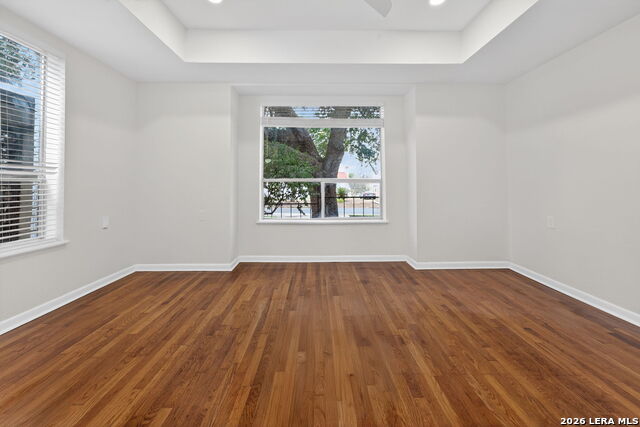 Image 9 of 21 For 1635 W Mulberry Ave  208