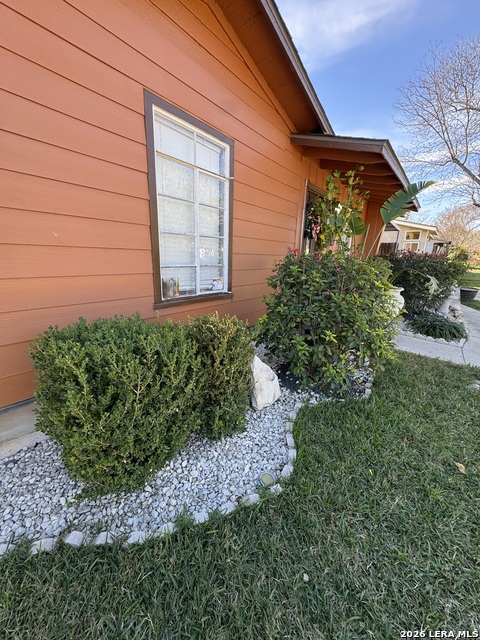 Image 3 of 23 For 118 Redrock  